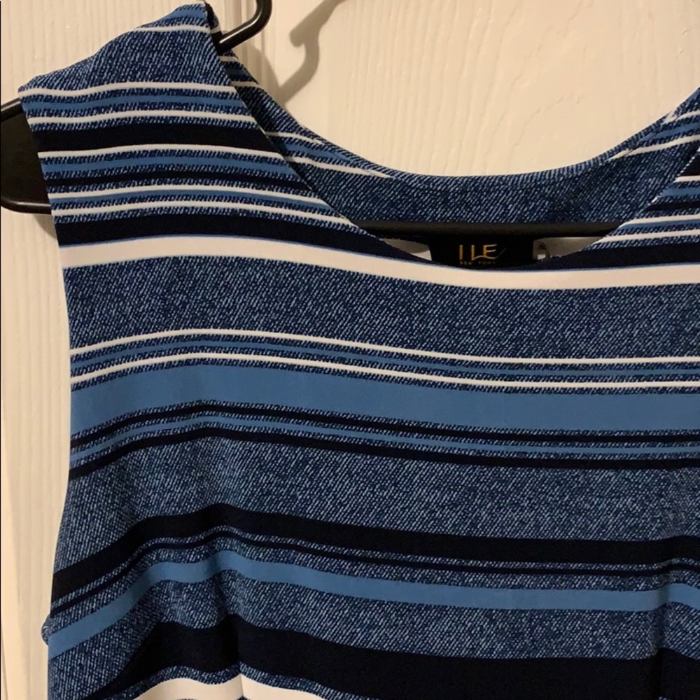 Blue and white stripe dress - Picture 2 of 5